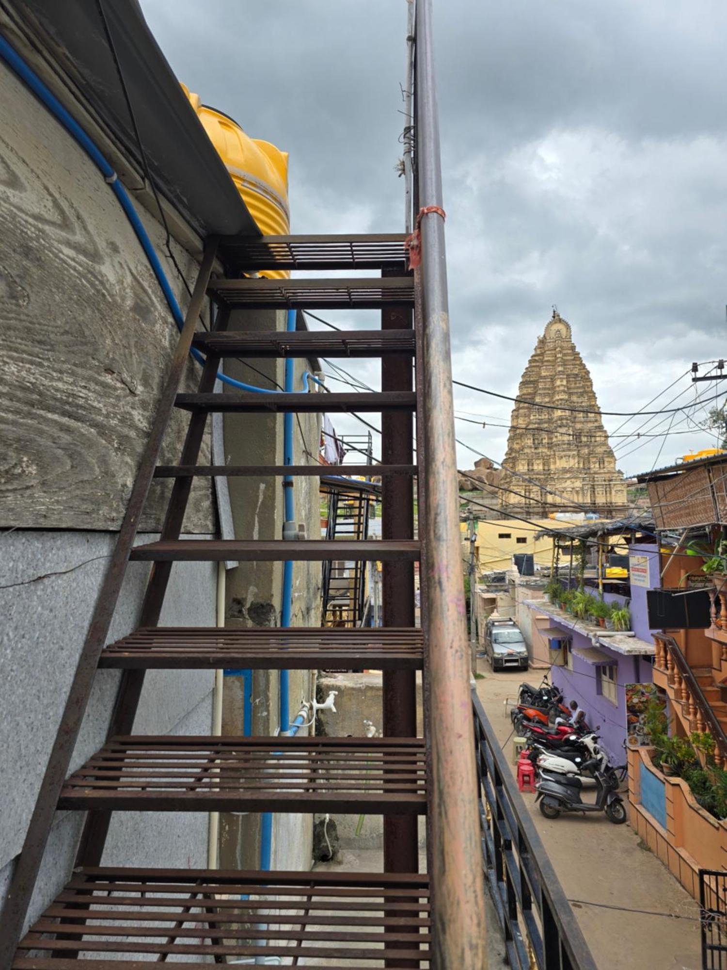 Lakshmi Heritage Tourist Home Hampi Ngoại thất bức ảnh
