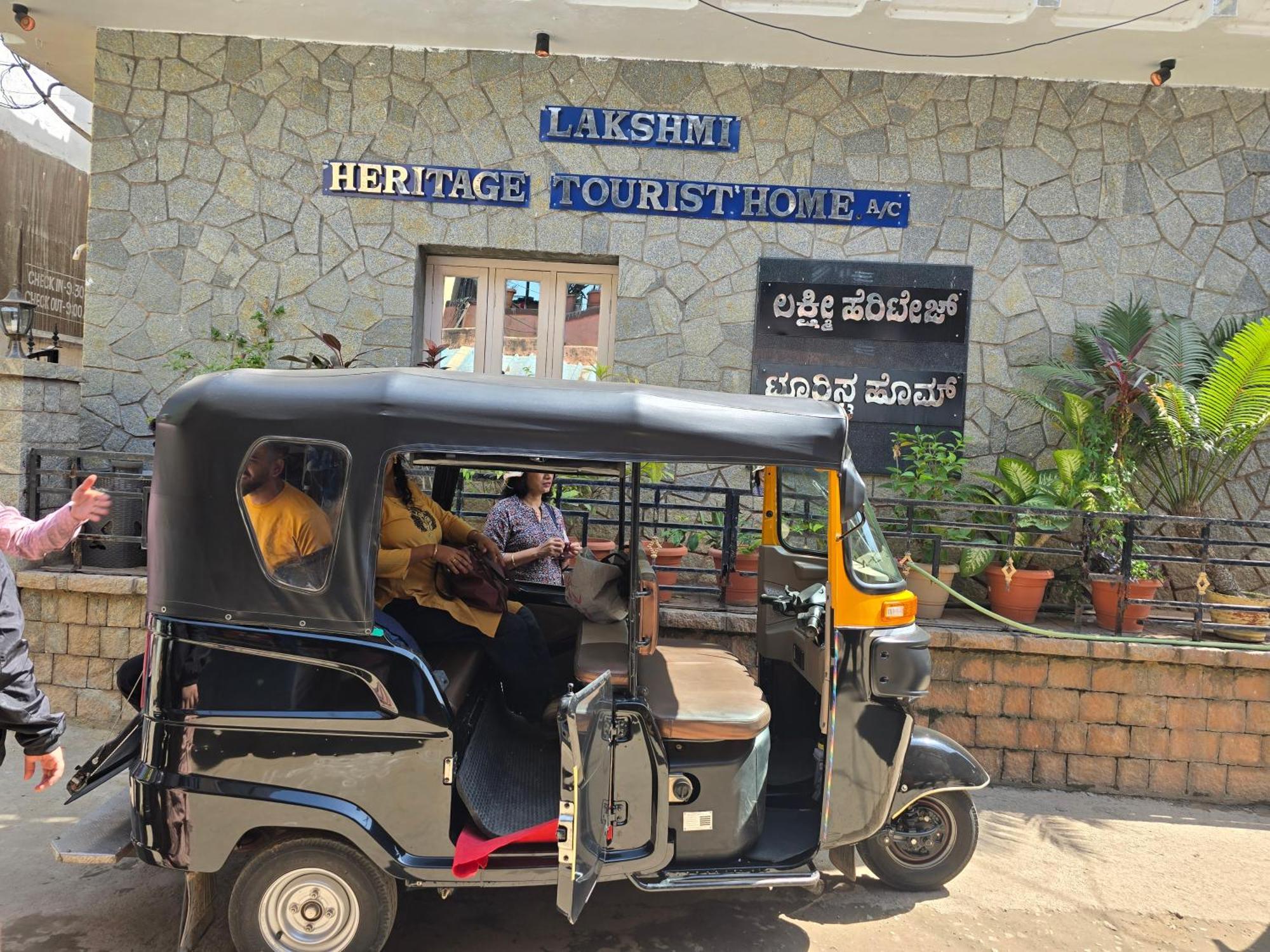 Lakshmi Heritage Tourist Home Hampi Ngoại thất bức ảnh