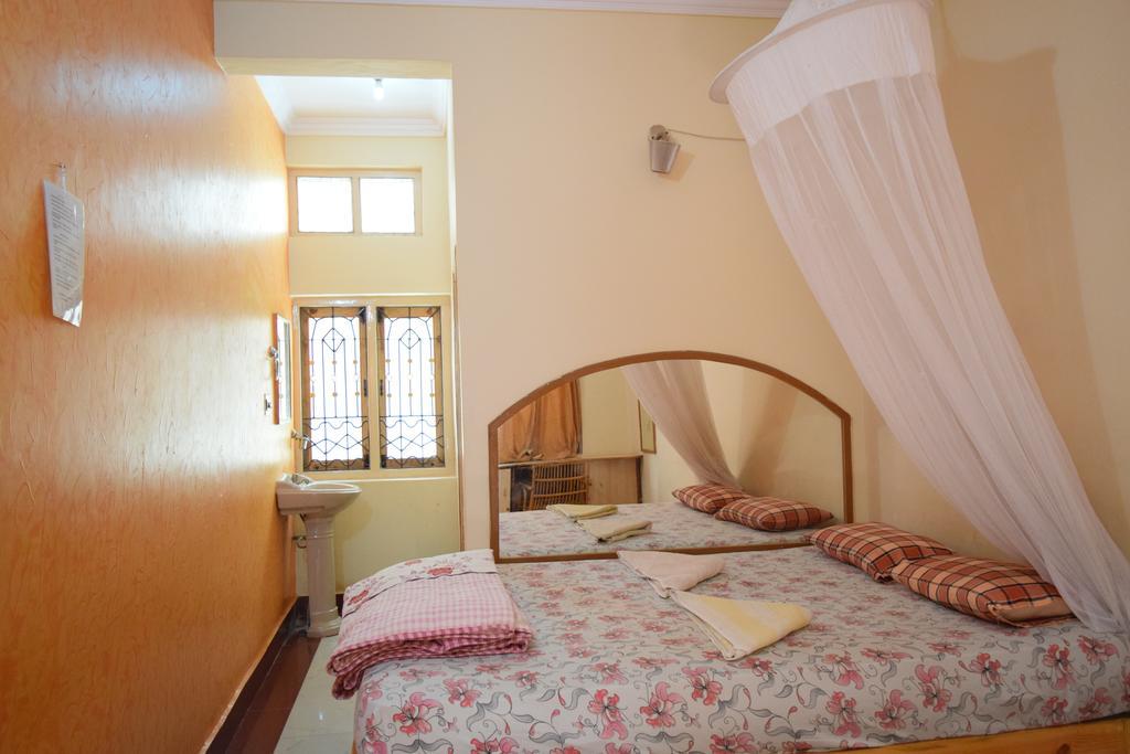 Lakshmi Heritage Tourist Home Hampi Ngoại thất bức ảnh